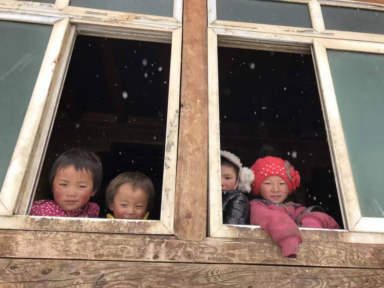 广州郑毅健康产品研究有限公司公益回顾丨家国同欢月同圆 温暖满载甘孜州(图9)